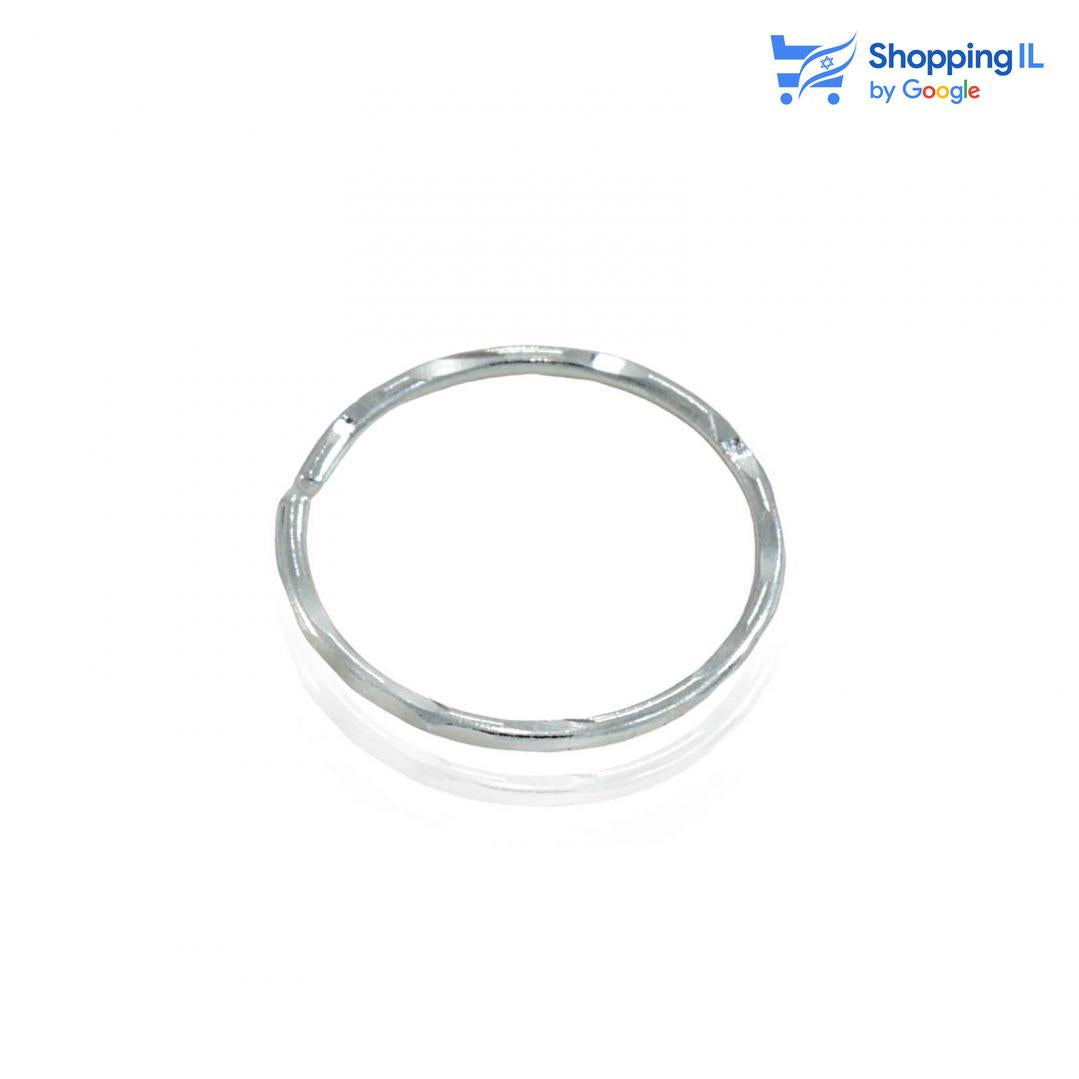 חישוק נזם זהב לבן ג'ולי - עגיל חישוק פתוח עשוי זהב לבן 14K, סגירת החישוק מתבצעת בעזרת כיפוף. העגיל בעיצוב חישוק נזם חרוט. צבע - זהב לבן 14 קראט מידה - מגיע בעובי של 0.8 מ"מ ובקוטר 7 מ"מ  העגיל מיועד בעיקר לאזורים הבאים: - פירסינג נזם - פירסינג הליקס דק שנעשה בעזרת אקדח