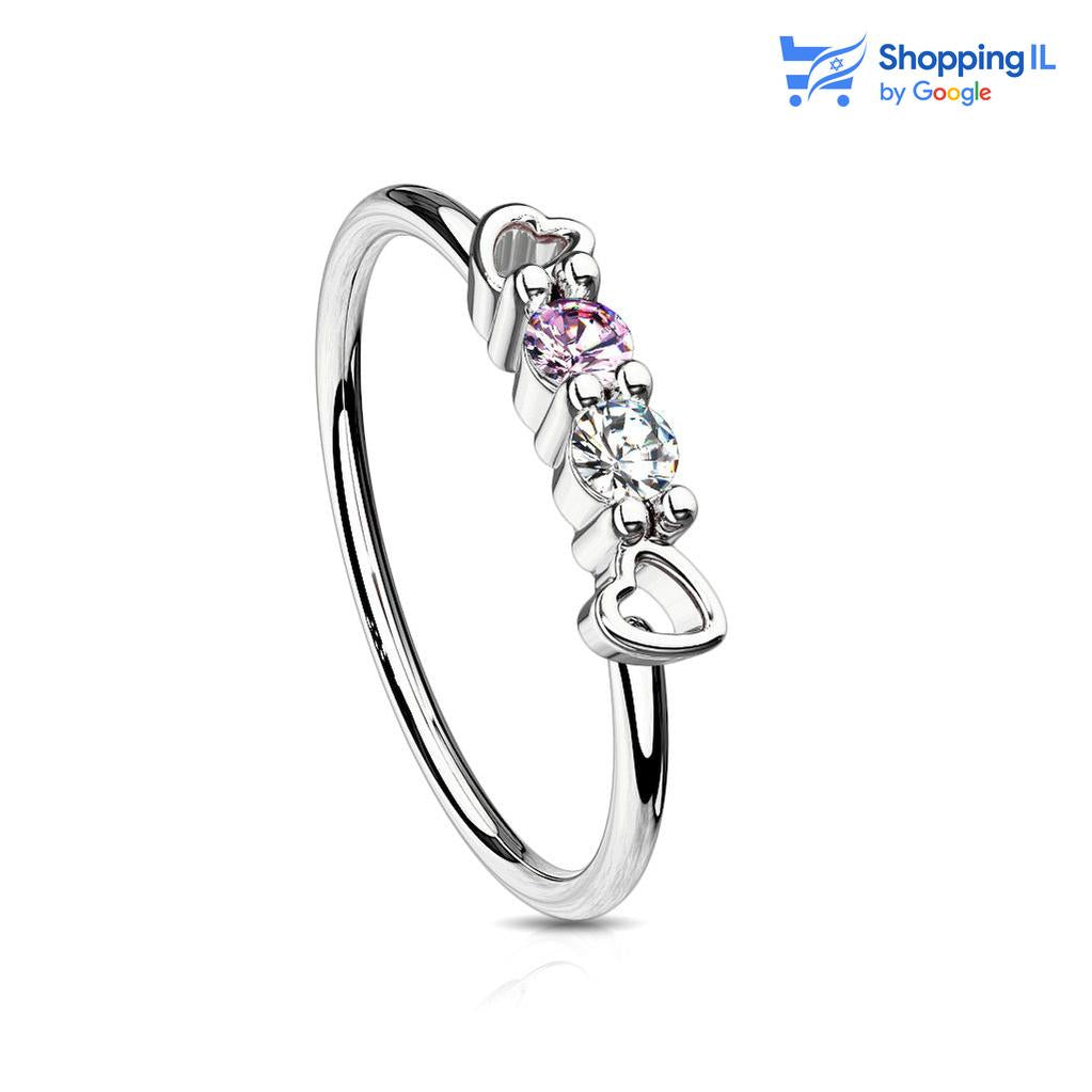 חישוק נזם פיי -עגיל חישוק פתוח עשוי מתכת רפואית מצופה ברודיום, סגירת החישוק מתבצעת בעזרת כיפוף. העגיל בעיצוב פרפר חישוק נזם לבבות משובץ באבני זירקון. צבע - זהב, כסף מידה - מגיע בעובי של 0.8  מ"מ ובקוטר 8 מ"מ  העגיל מיועד בעיקר לאזורים הבאים: - פירסינג נזם - הליקס דק שנעשה בעזרת אקדח