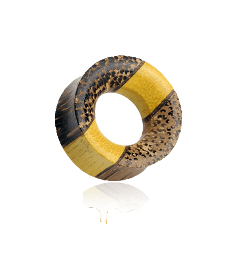 הרחבת טריפל טריי - עשויה משלושה סוגי עצים Tewel ,Frui , Coconut Wood.  העגיל בעיצוב טאנל דאבל פלייר צבעוני. צבע - צבעוני מידה - מגיע בקוטר 6/8/10/12/16/22 מ"מ